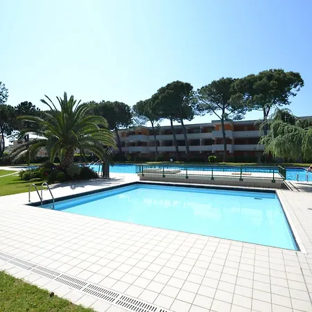 Villaggio Solarium بيبيوني