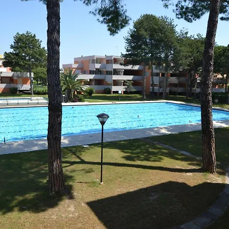 Villaggio Solarium بيبيوني